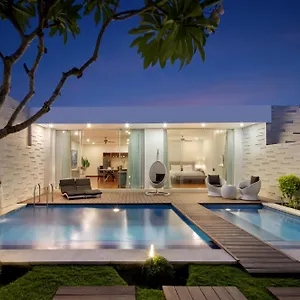 فيلة The Daha Luxury, سمينياك